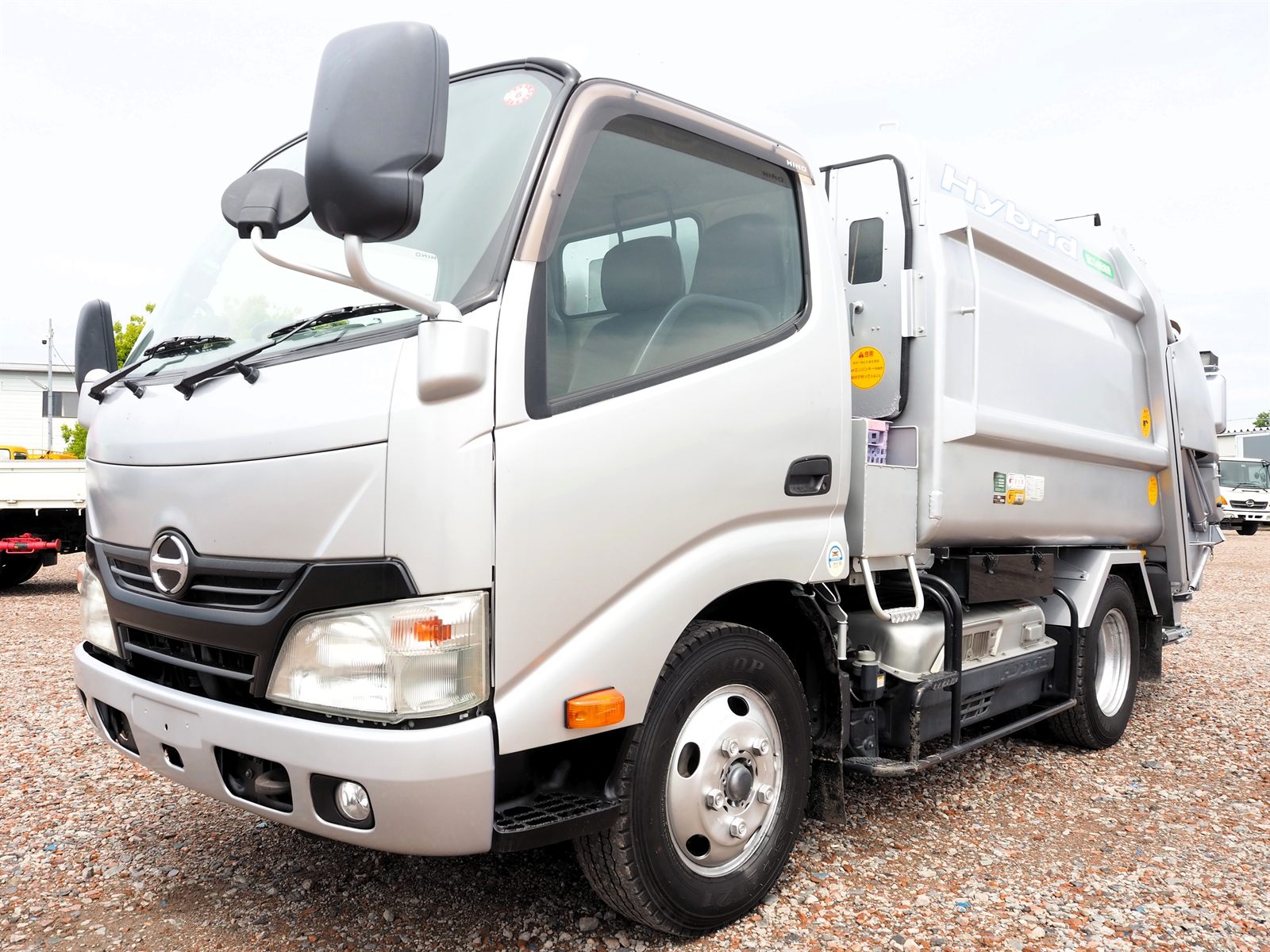 日野 デュトロ 塵芥車