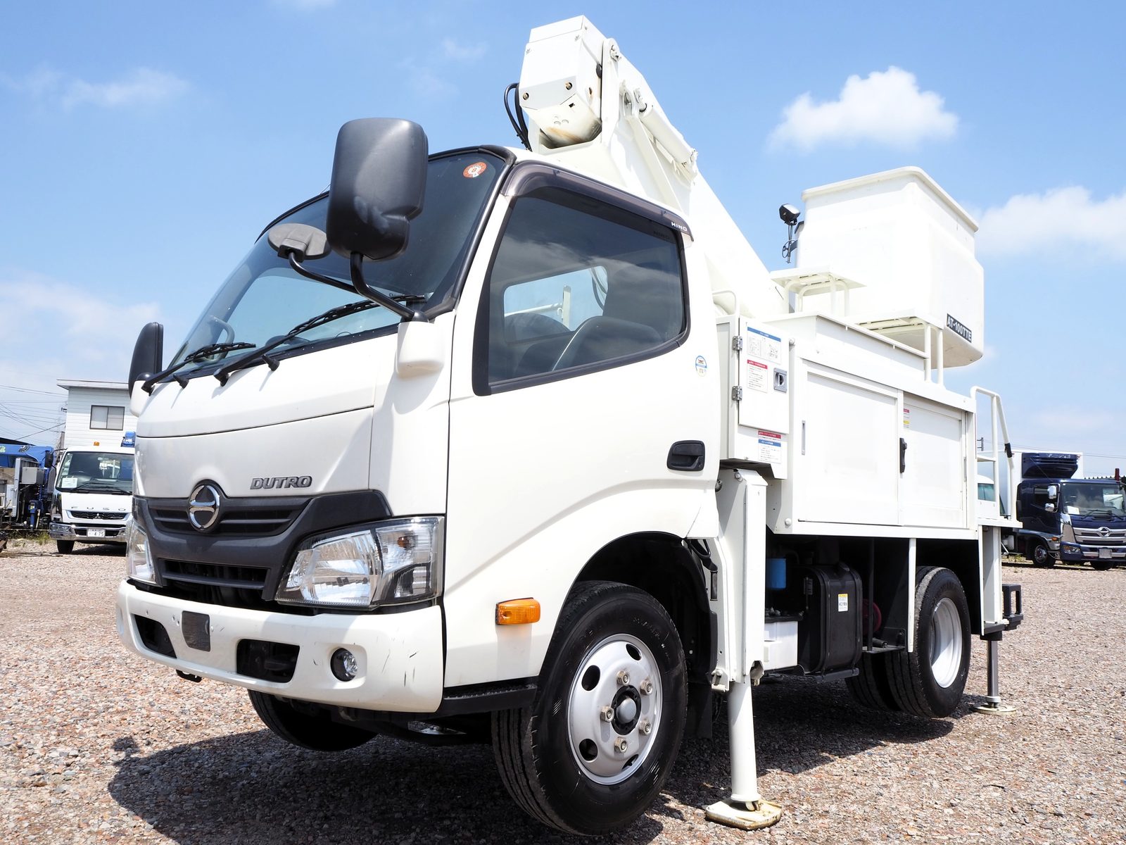 日野 デュトロ 高所作業車