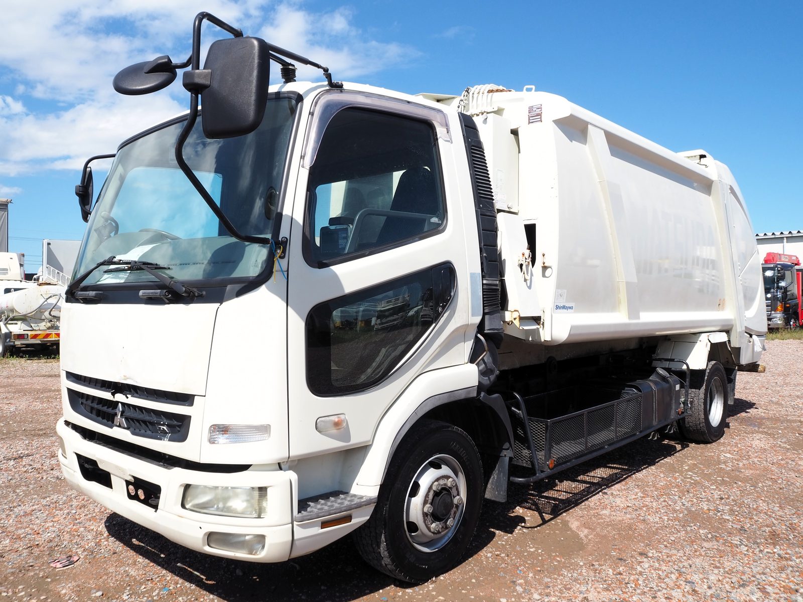三菱ふそう キャンター 塵芥車